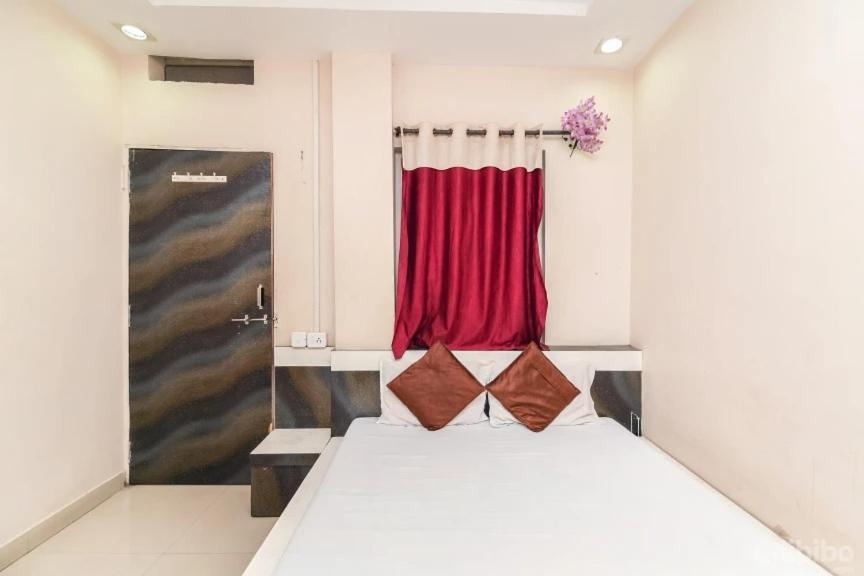 Hotel Rameshwaram Ujjain Eksteriør billede