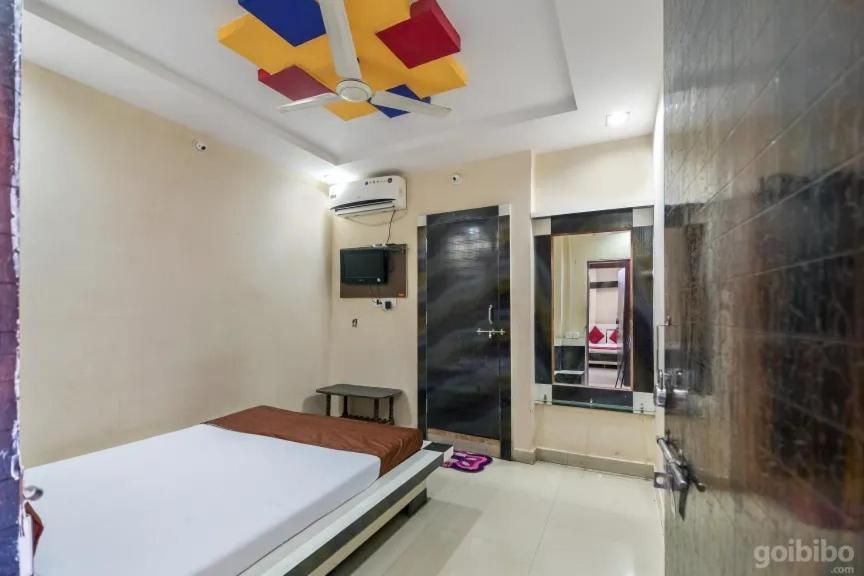 Hotel Rameshwaram Ujjain Eksteriør billede